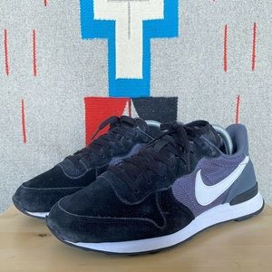 2014 Nike Women’s Internationalist Black Shoes